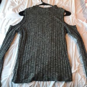 Crewneck knit top